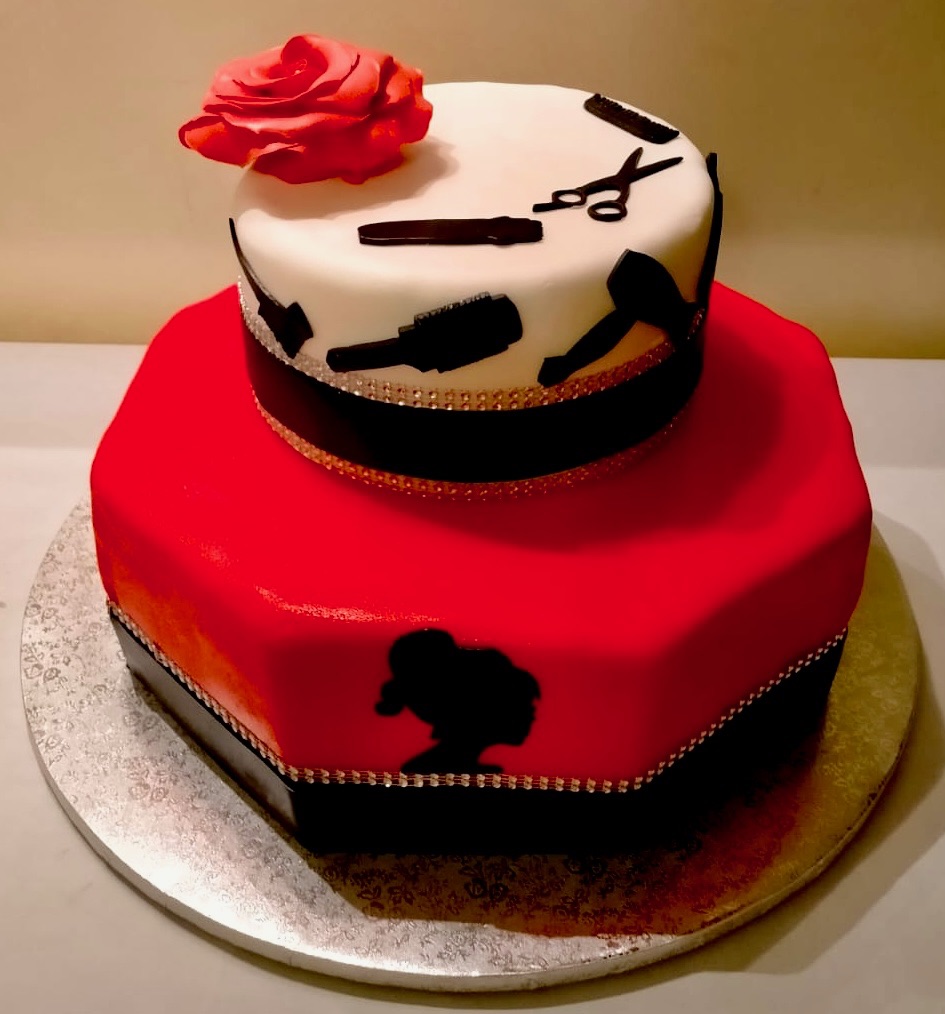 Torta 2 Piani Rossa Nera Parrucchiera