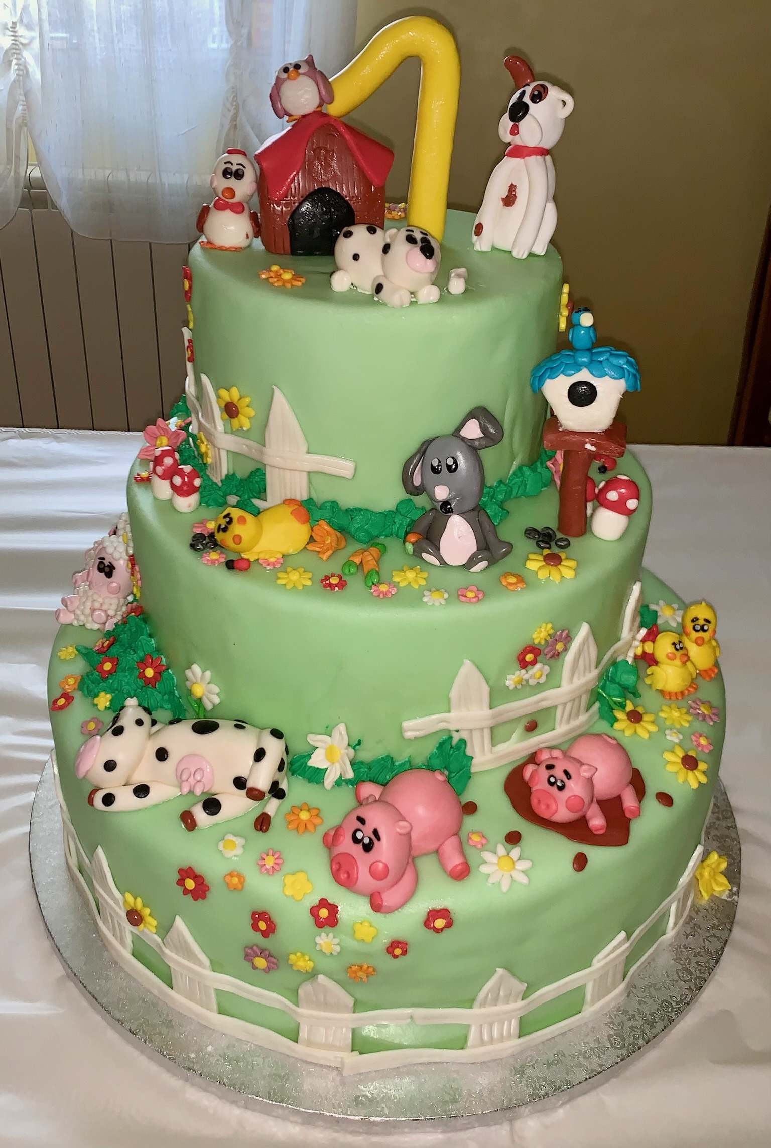 Torta 3 Piani Verde Animali Fattoria Maialini Cani Compleanno