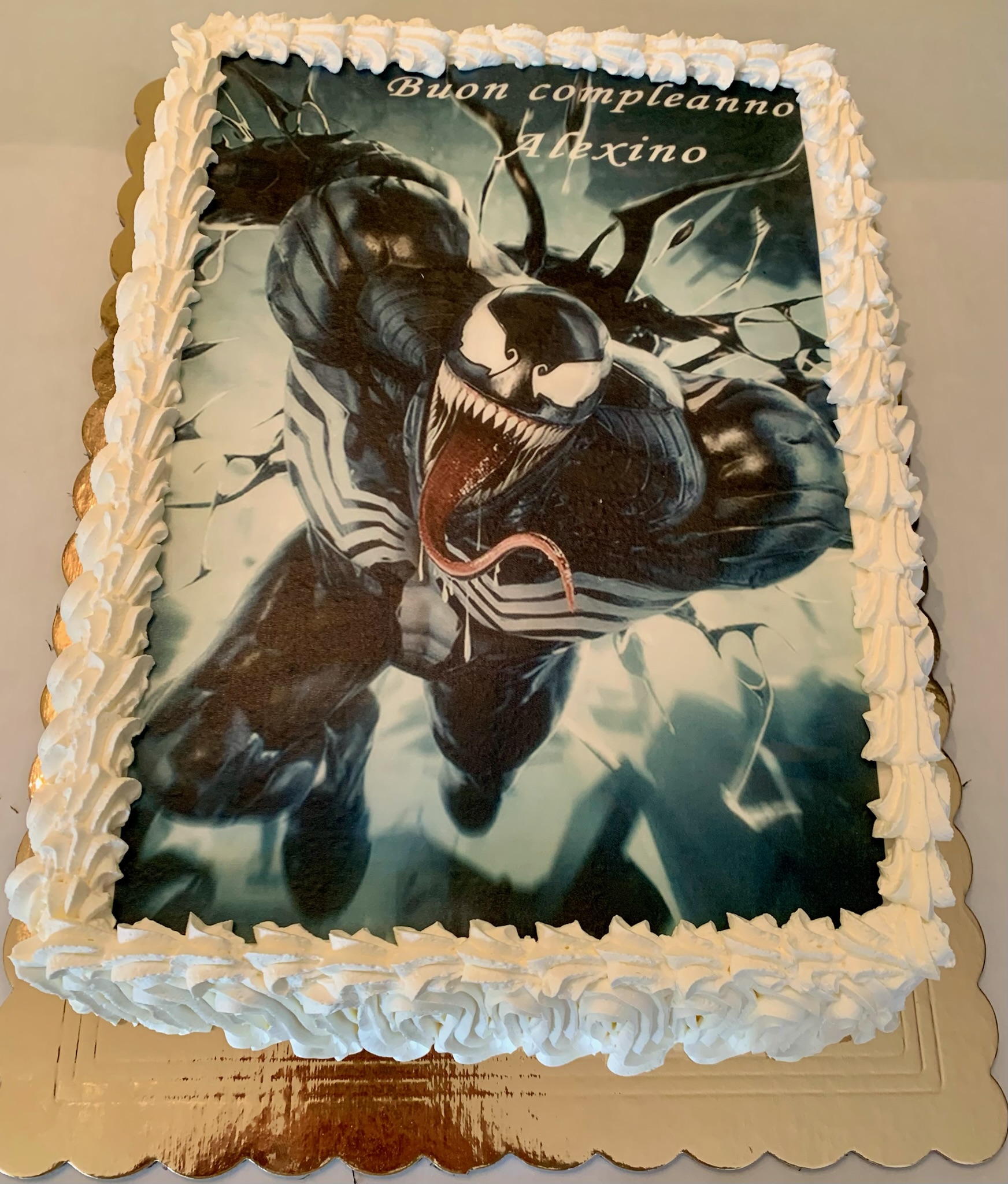 Torta Cialda Bianca Scura Venom Marvel Alexino