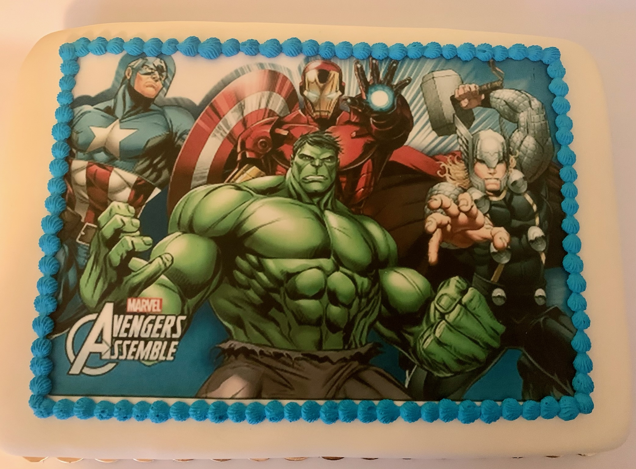 Torta Cialda Celeste Bianca Avengers Marvel