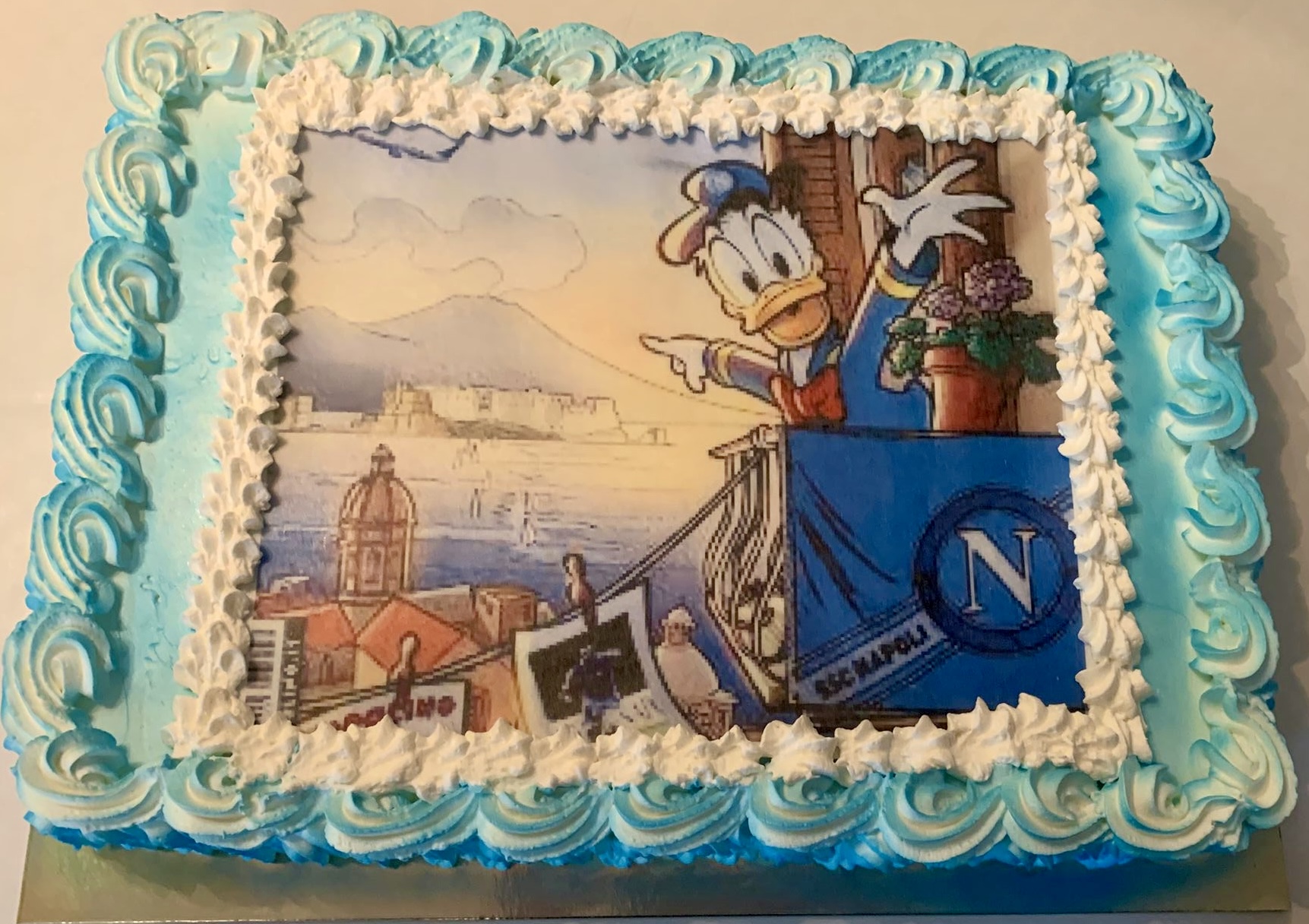 Torta Cialda Celeste Bianca Paperino Napoli Scudetto