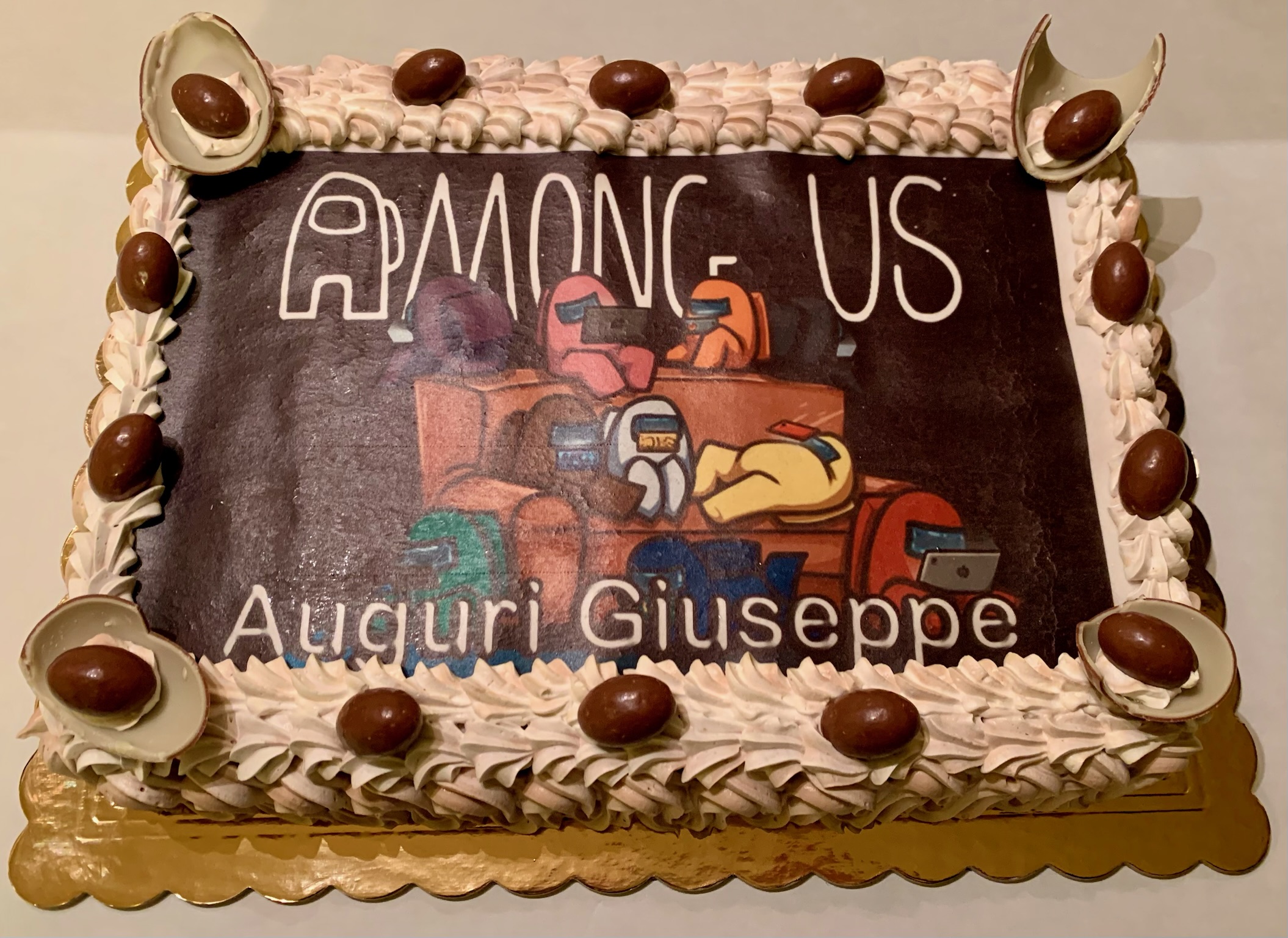 Torta Cialda Marrone Bianca Among Us Auguri Giuseppe