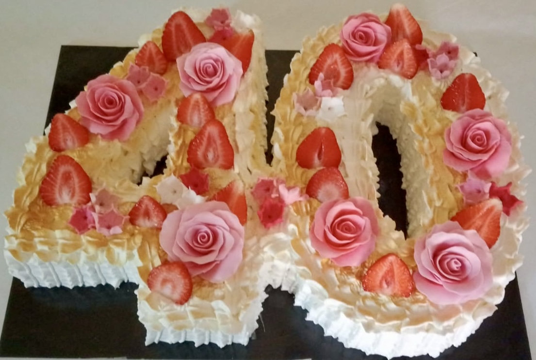 Torta 40 Con Rose