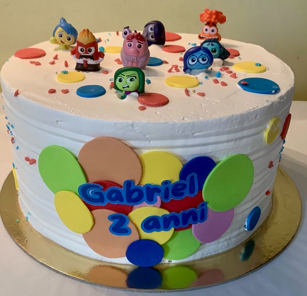 Torta Bianca Inside Out Gabriel 2 Anni