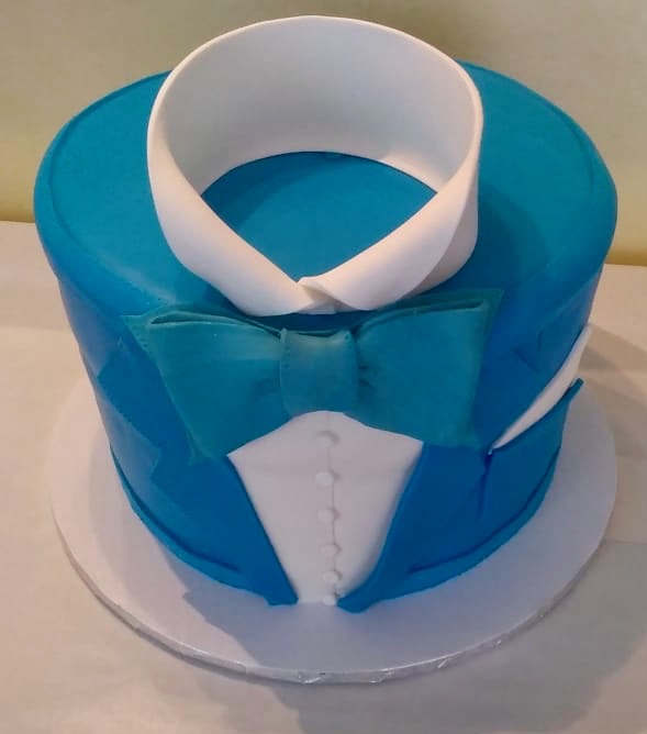 Torta Completo Smoking Azzurro Papillon Camicia