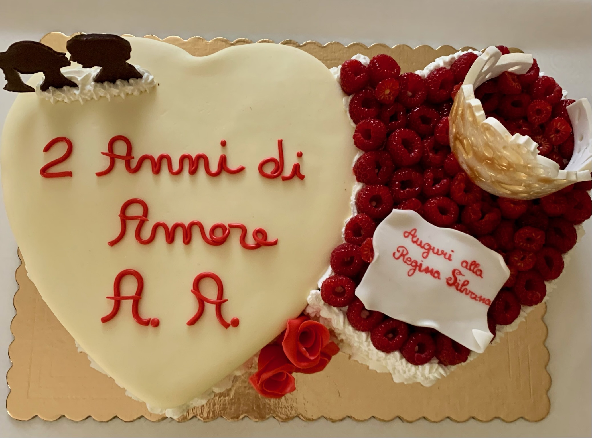 Torta Cuore Bianca Lamponi Anniversario Silvana