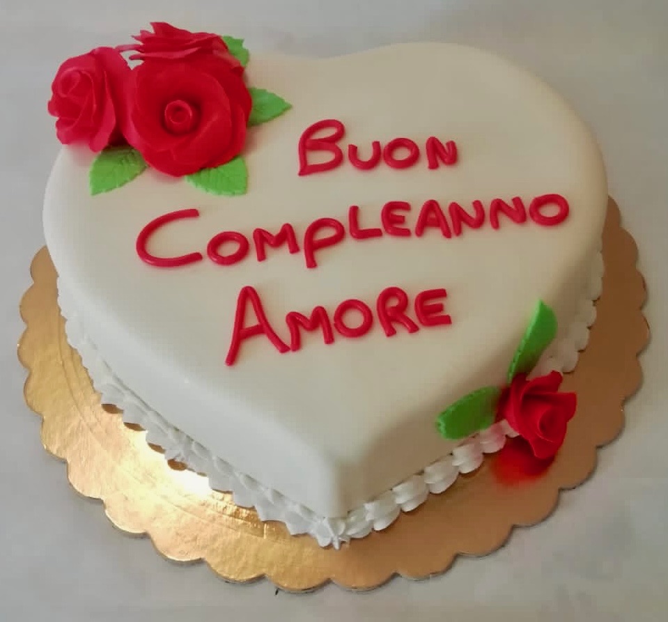 Torta Cuore Bianco Rose Rosse Buon Compleanno Amore