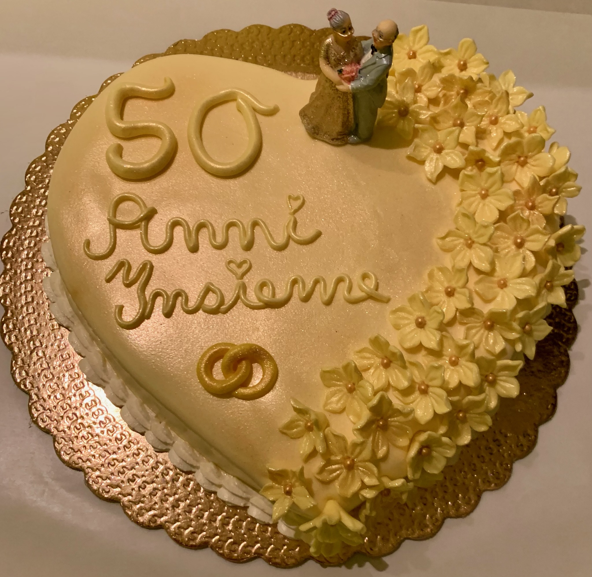Torta Cuore Dorata Nozze Oro 50anni Insieme