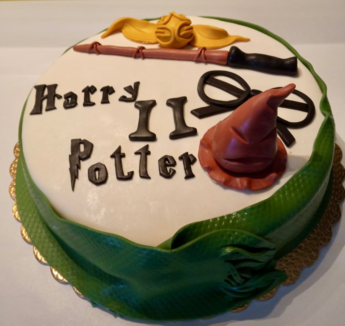 Torta Harry Potter Cappello Bacchetta Boccino Numero 11