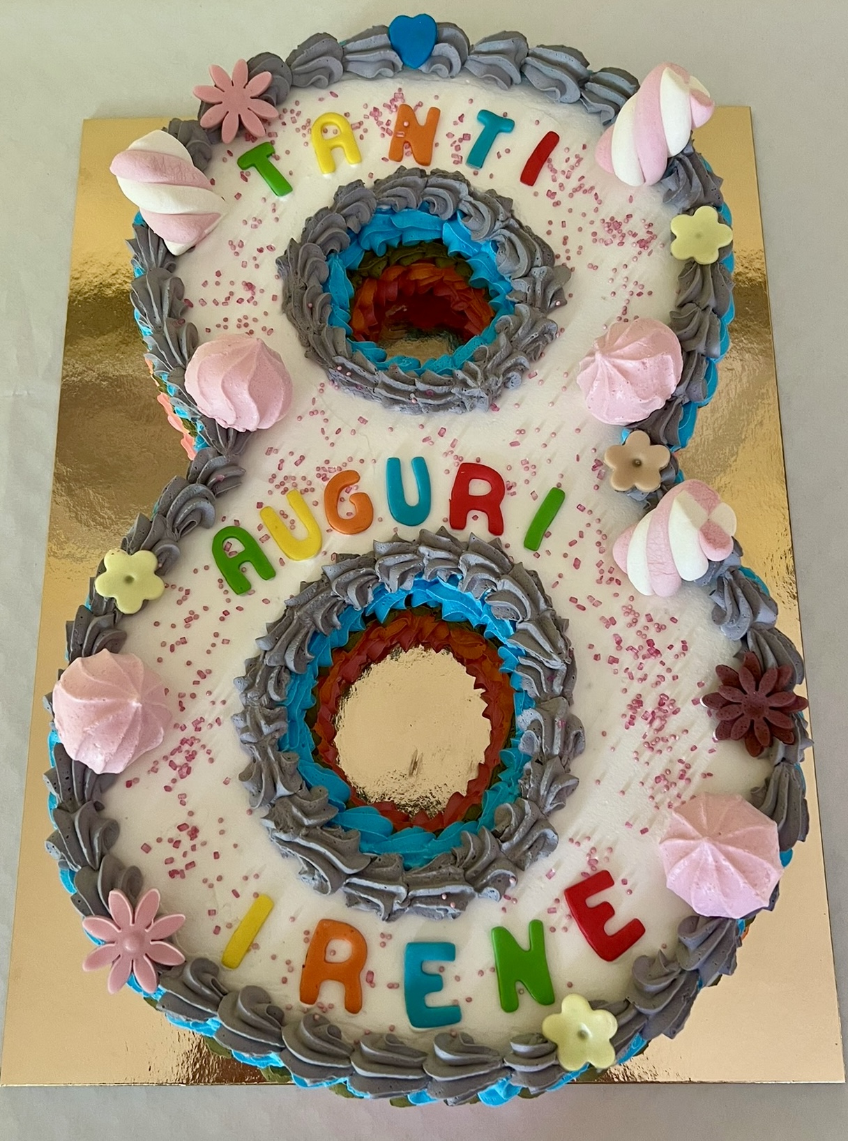 Torta Numero 8 Multicolore Marshmallow Irene