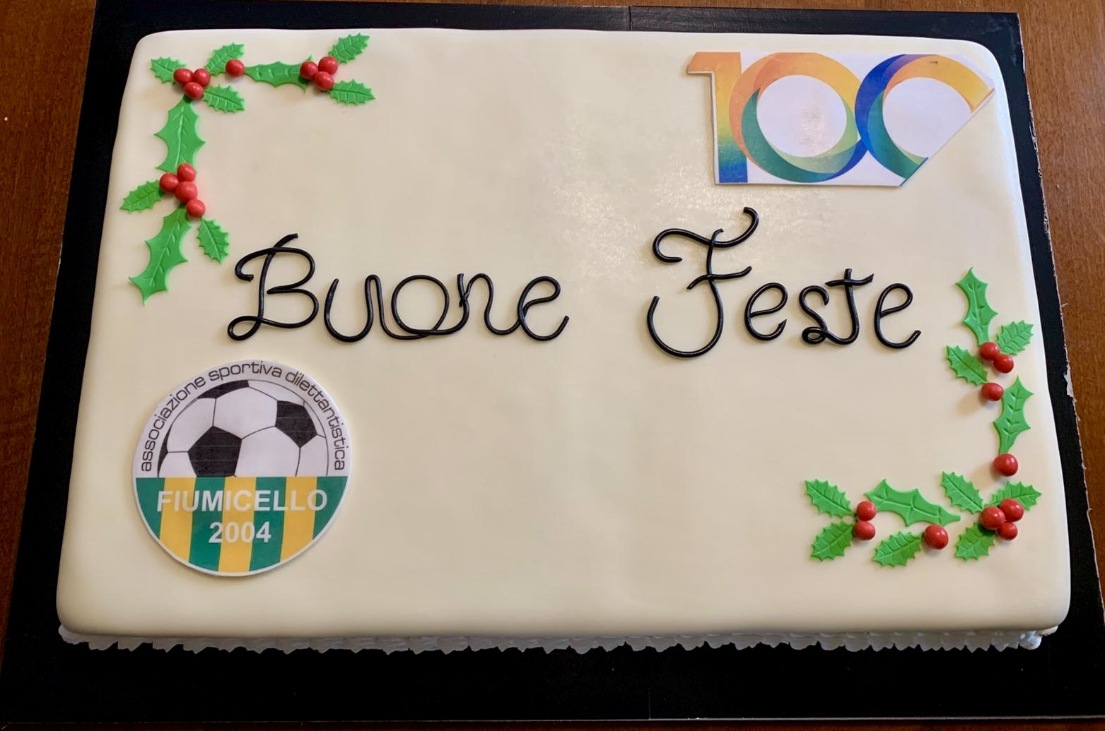 Torta Rettangolare Panna Buone Feste Calcio Fiumicello