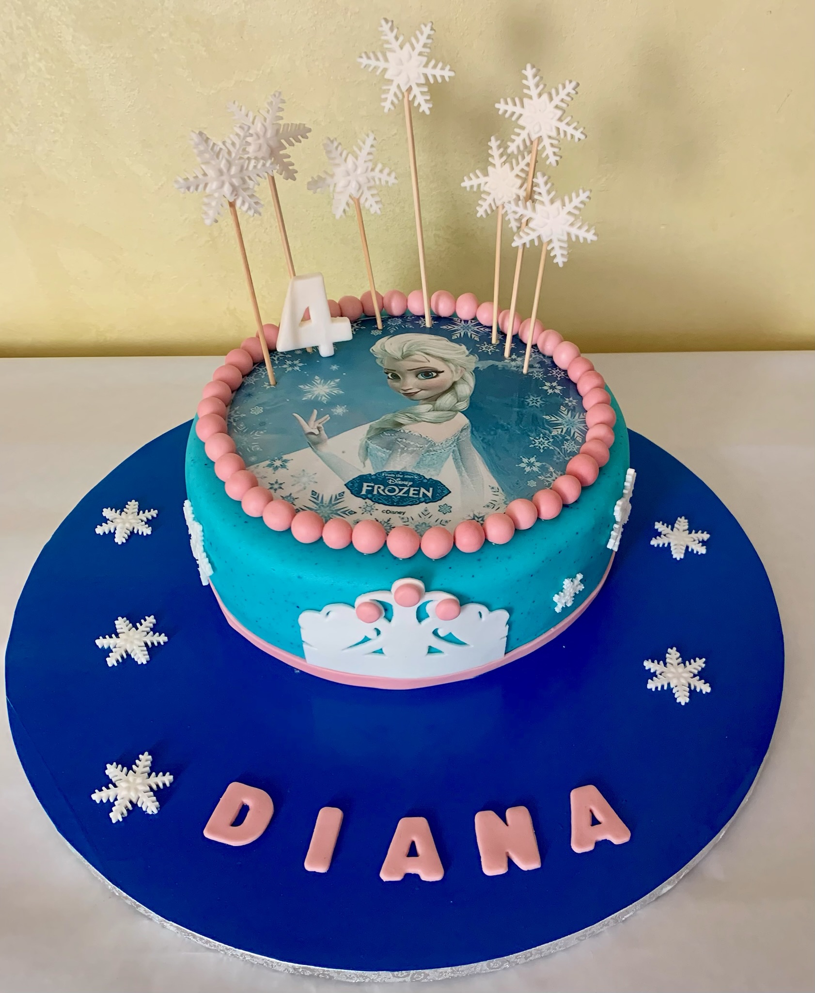 Torta Rotonda Azzurra Frozen Elsa Diana 4anni