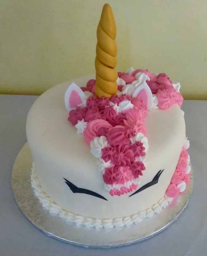Torta Unicorno Bianca Rosa Fiori