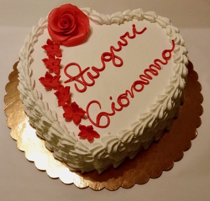 Torta Cuore Bianca Rosa Rossa Auguri Giovanna