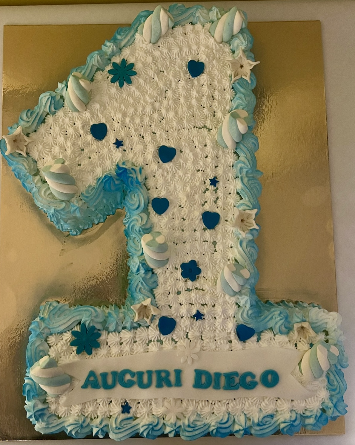 Torta Numero 1 Bianca Azzurra Cuori Auguri Diego