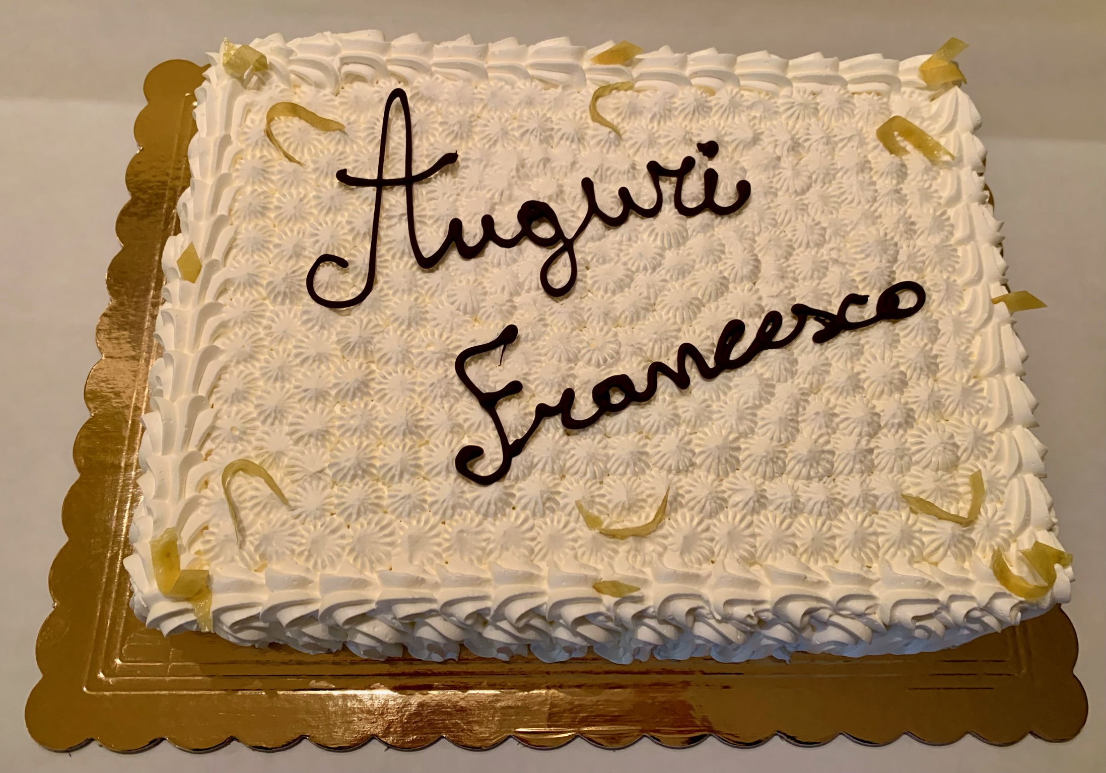 Torta Rettangolare Bianca Oro Auguri Francesco