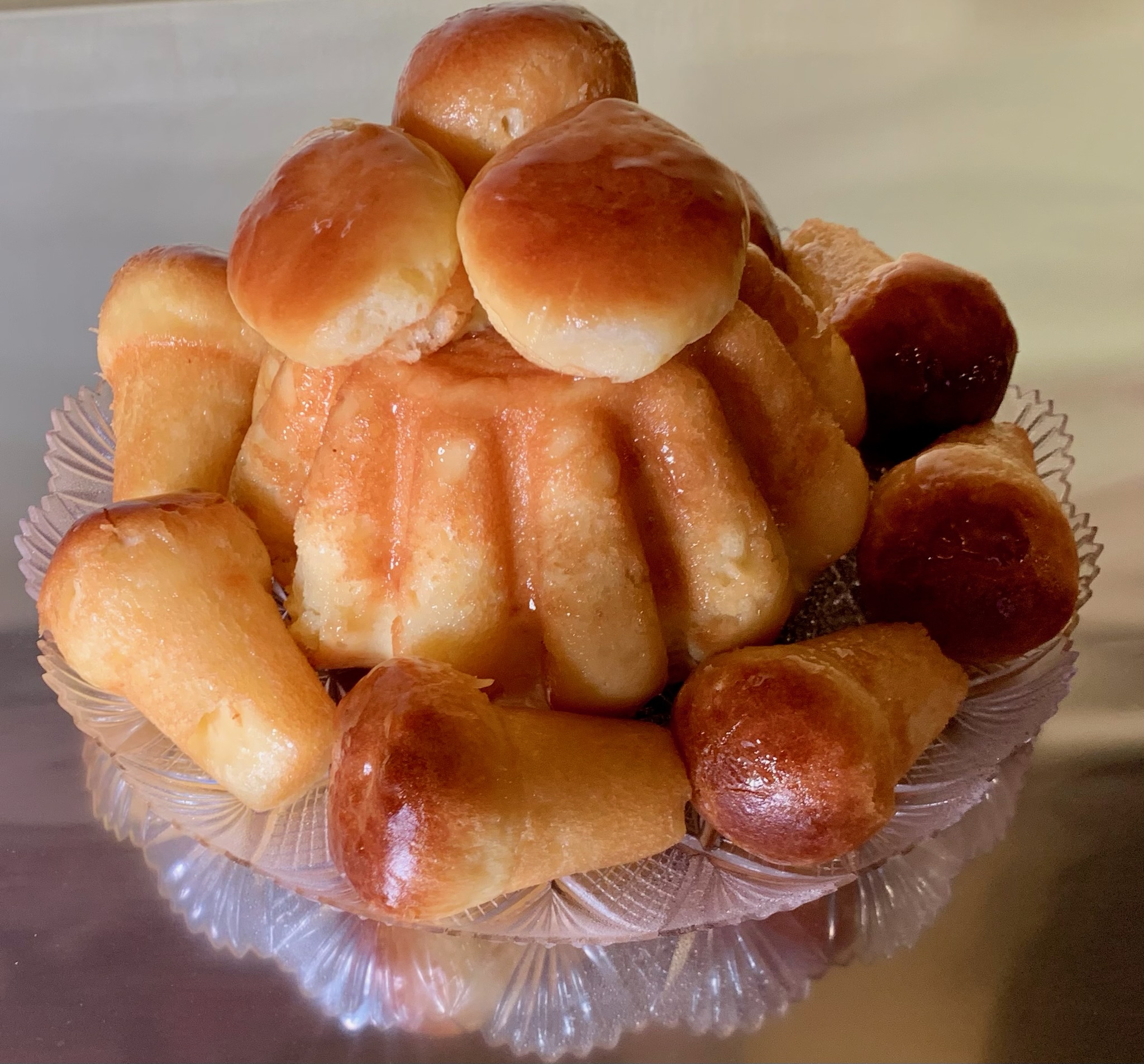 Torta Bigne Marroni Panna Bianca Piramide Profiteroles